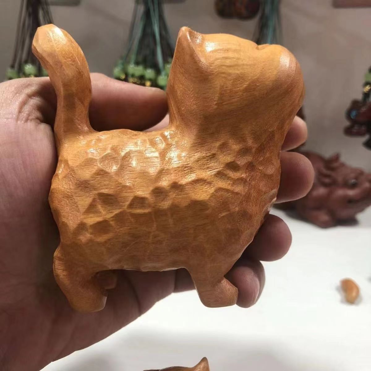 Solid Wood Carving Cute Cat Ornaments