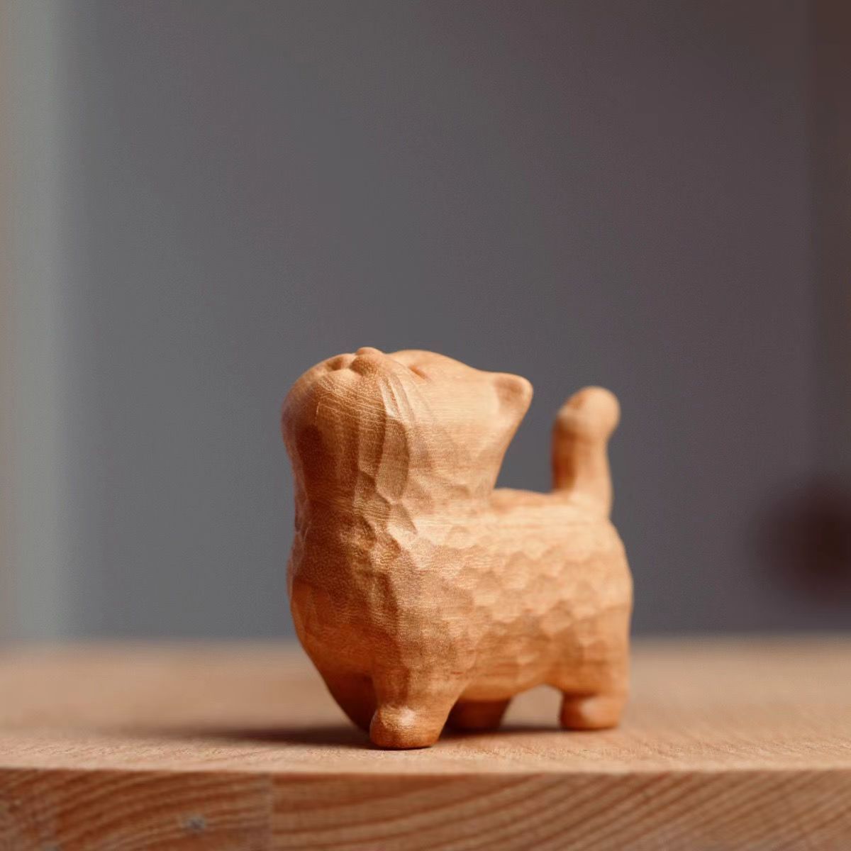 Solid Wood Carving Cute Cat Ornaments