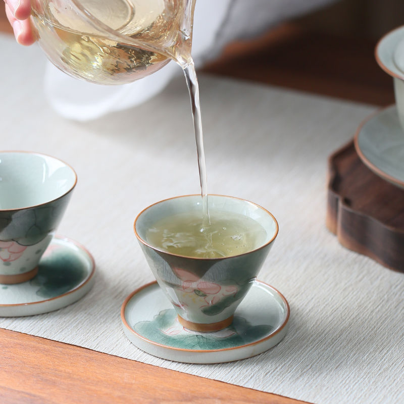 Hand Painted Ice Cracked Underglaze Lotus Tea Cup 2