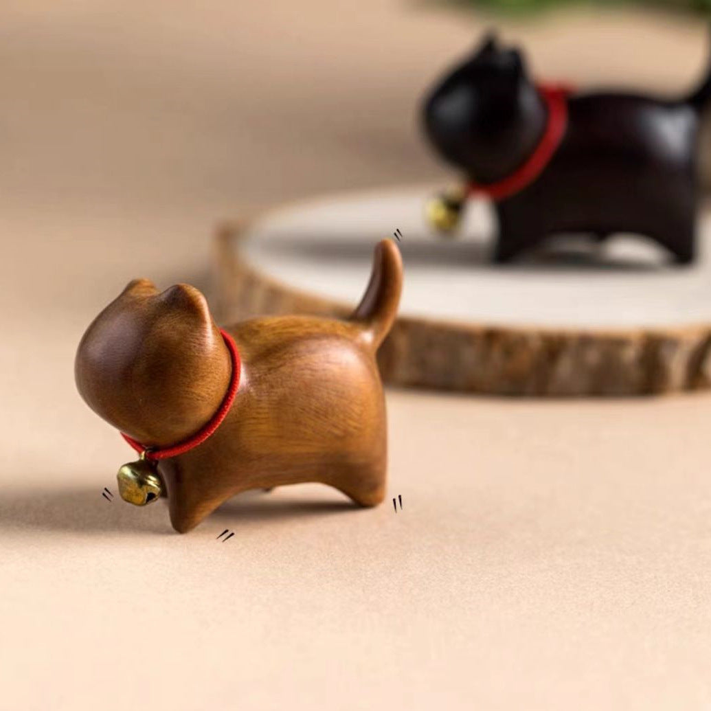 Guajac wood Head Tilt Cute Fortune Cat Decoration